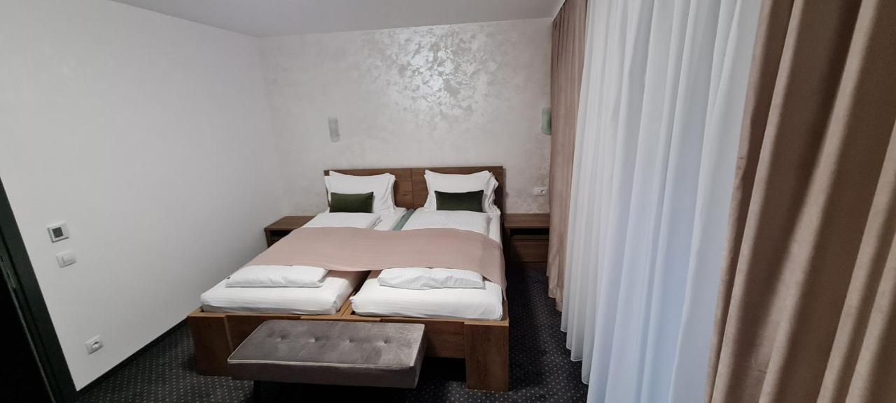 Casa Pe Vale Hotel Rîşnov Eksteriør billede